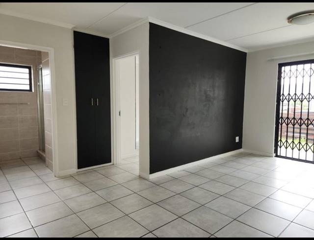 1 BEDROOM APARTMENT FOR SALE IN WITFIELD